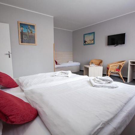 Hotel Stella Plzeň Buitenkant foto
