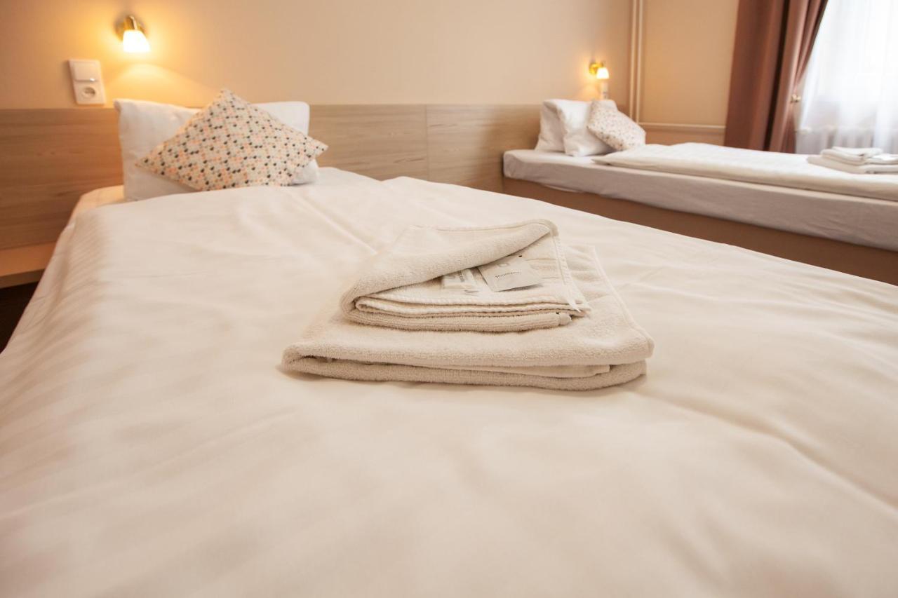 Hotel Stella Plzeň Buitenkant foto