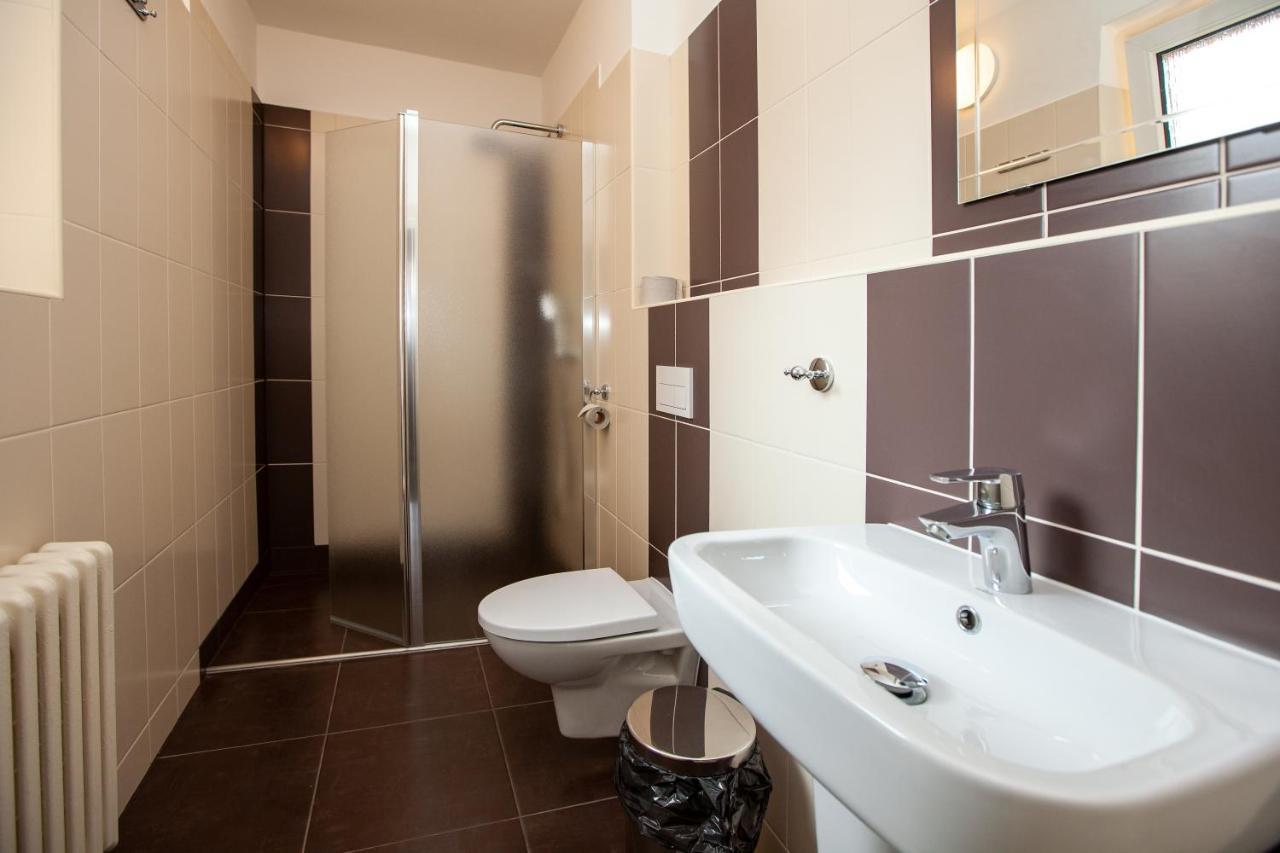 Hotel Stella Plzeň Buitenkant foto