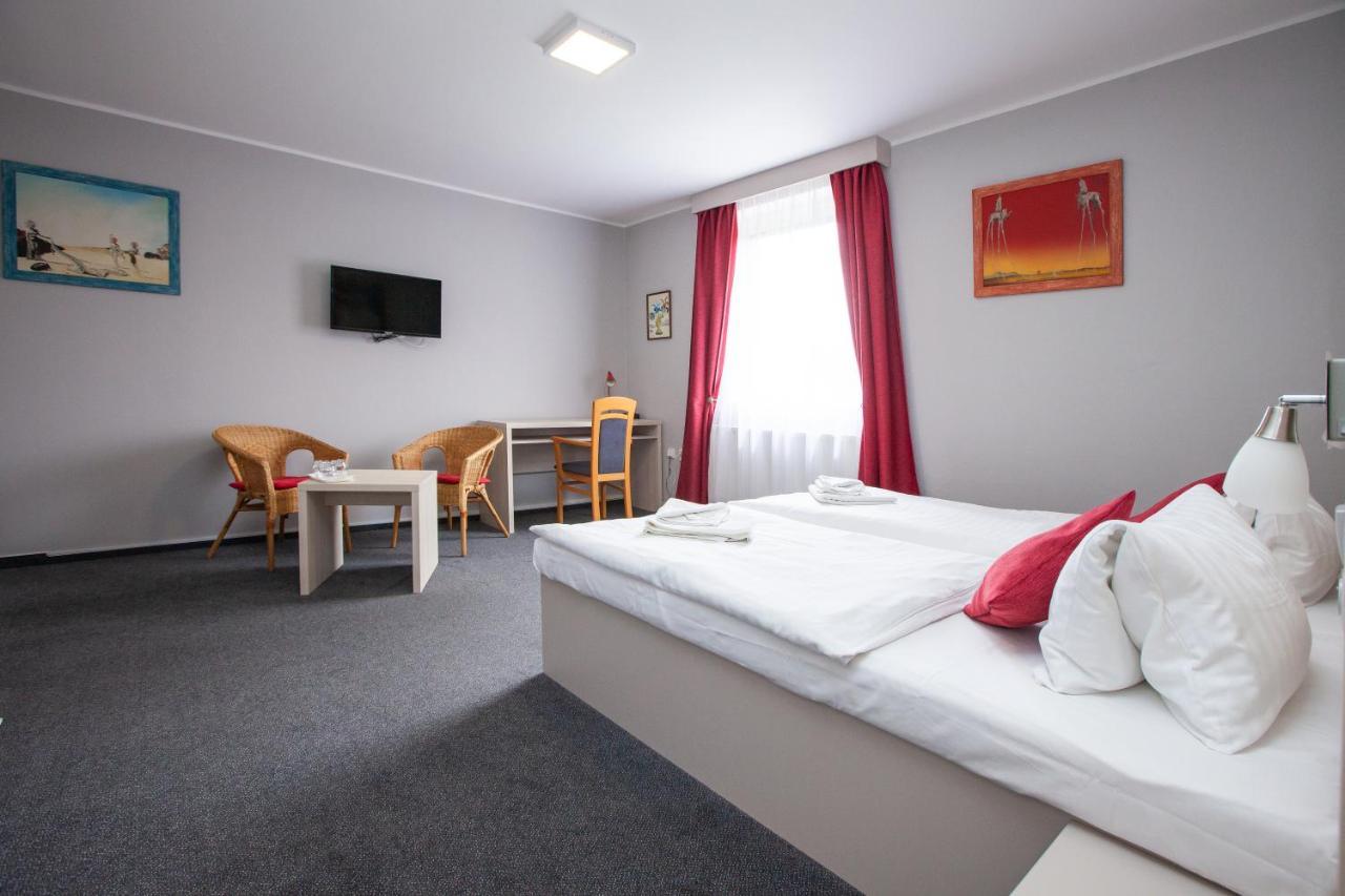 Hotel Stella Plzeň Buitenkant foto