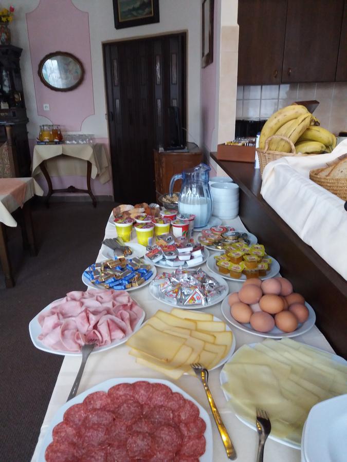 Hotel Stella Plzeň Buitenkant foto